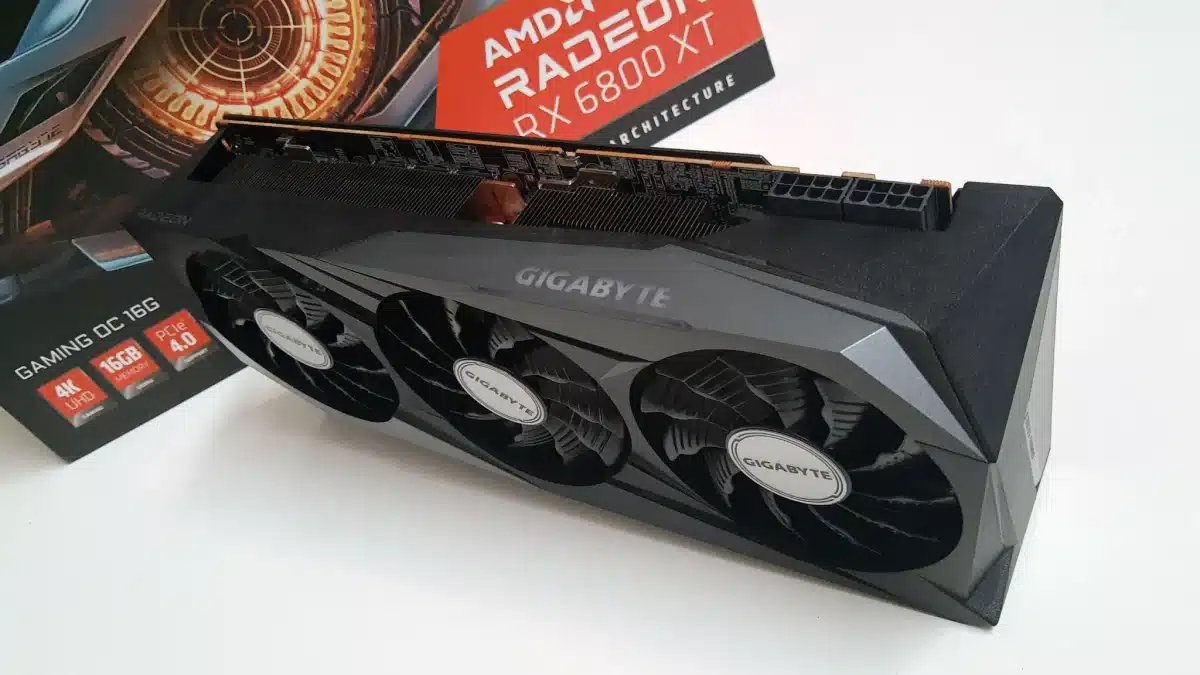 کارت گرافیک RX 6800 XT Gigabyte Gaming OC